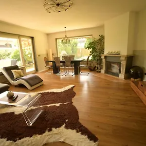 Yeti Lux - Family Garden Apartment Garmisch-Partenkirchen